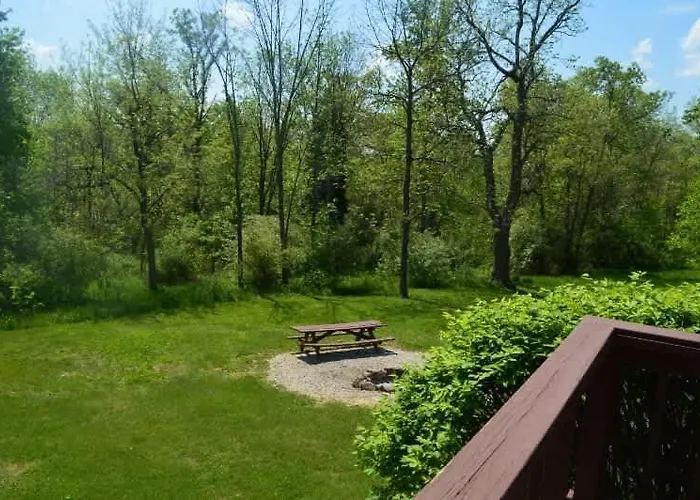 Luxury Cabin #21 With Hot Tub And Jacuzzi On Patoka Lake In Southern Indiana